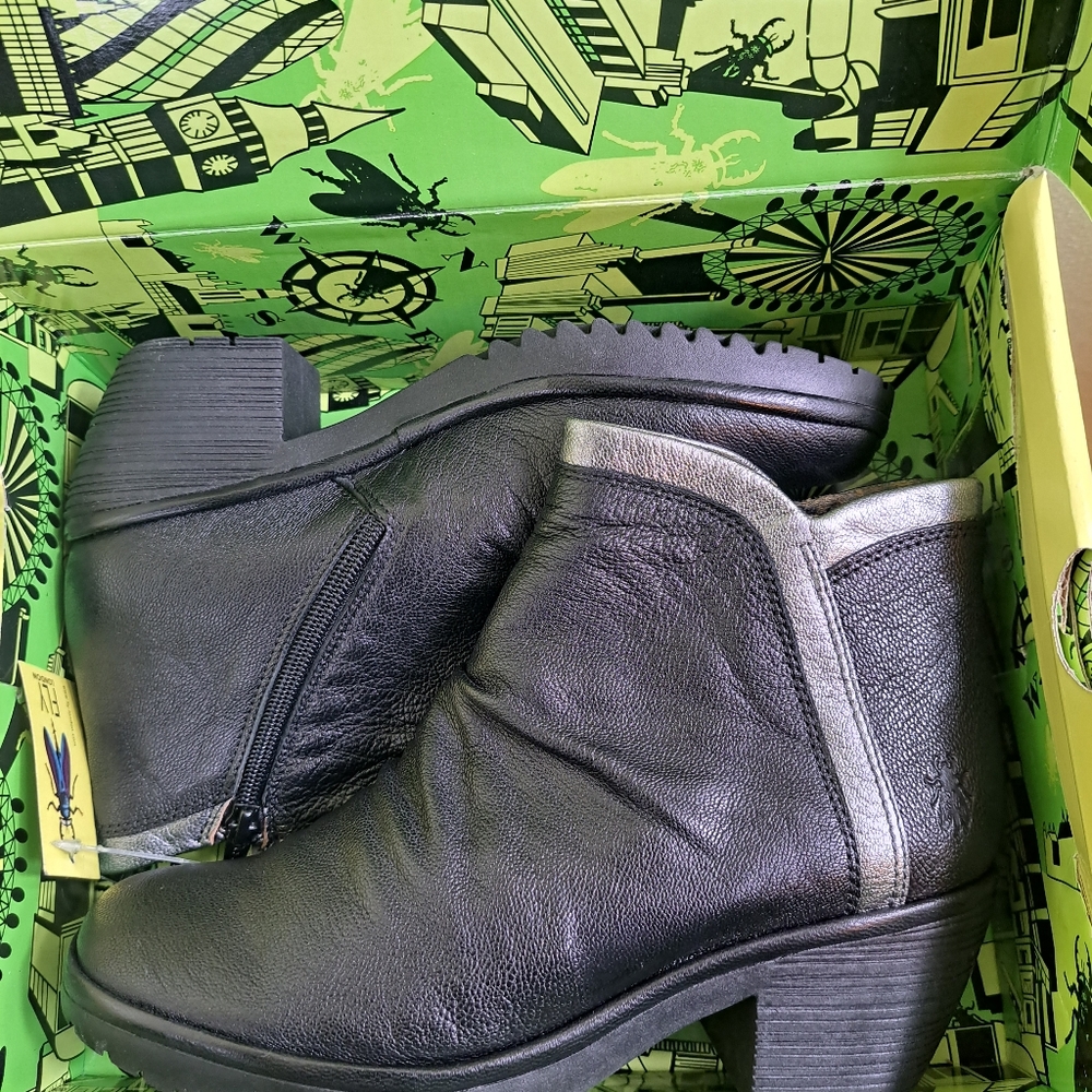 NWB Fly London Mousse/Idra Black/Graphite Ankle Boots EU 40
